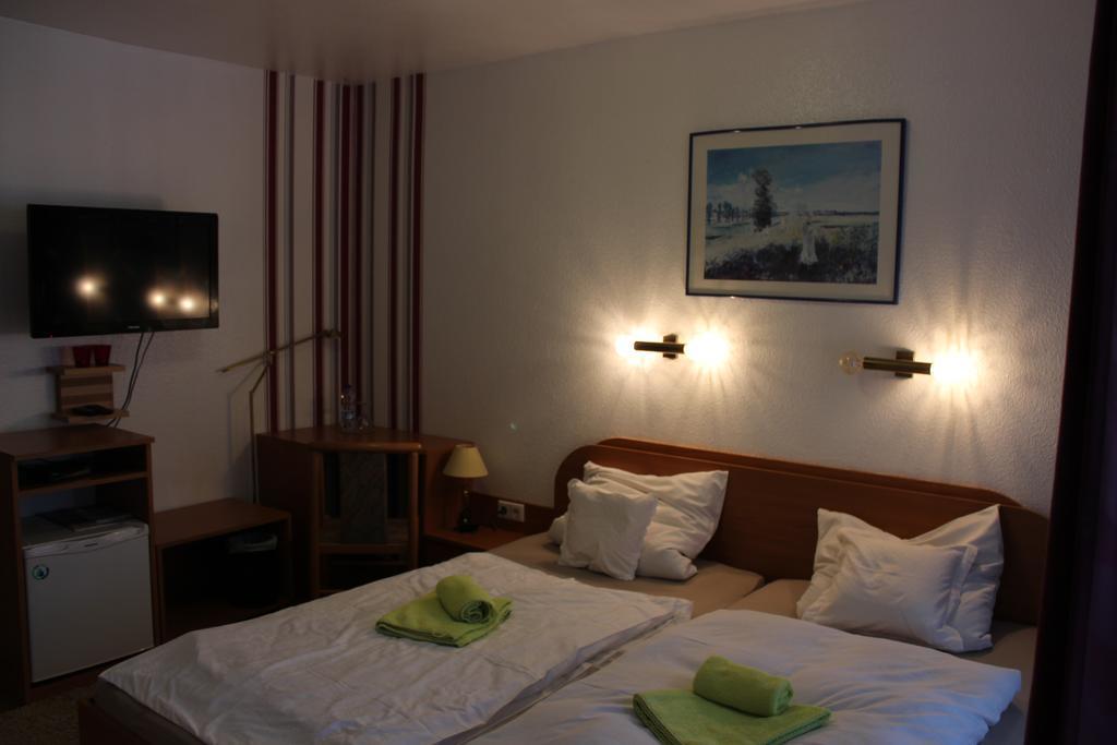 Waldpension Билефельд Экстерьер фото